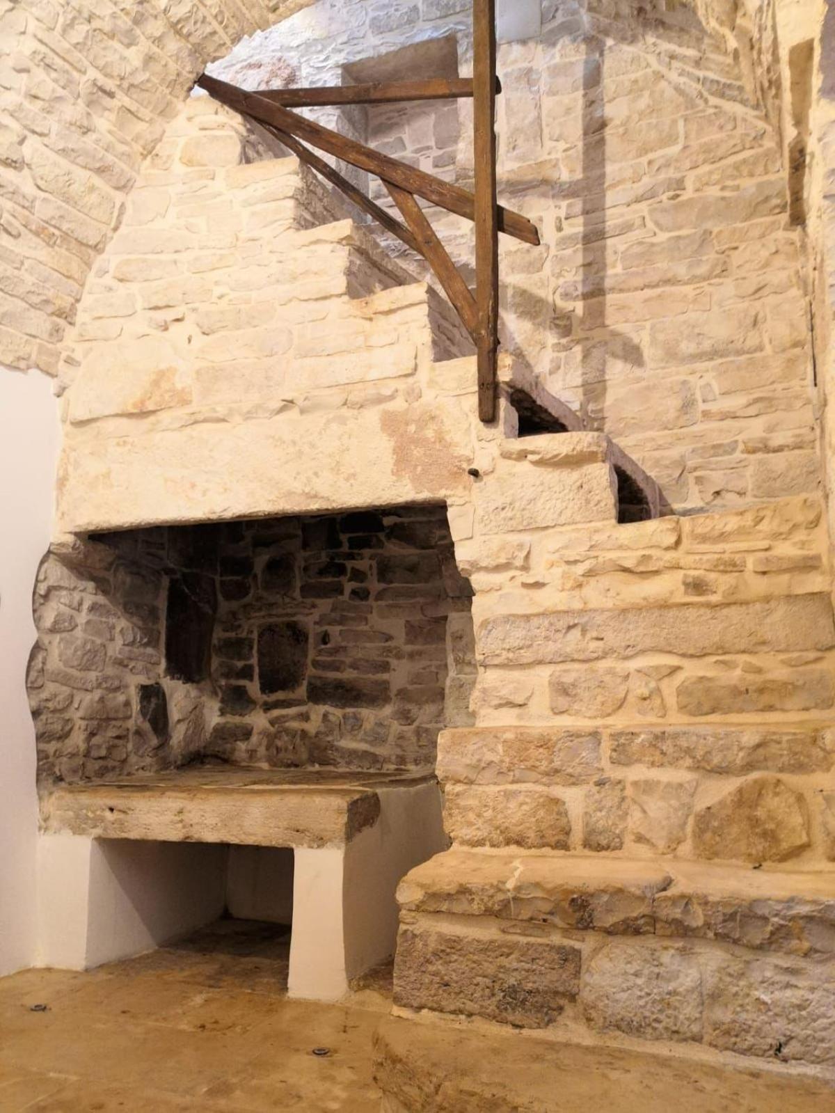 Il Torrione Apartment Terlizzi Bagian luar foto